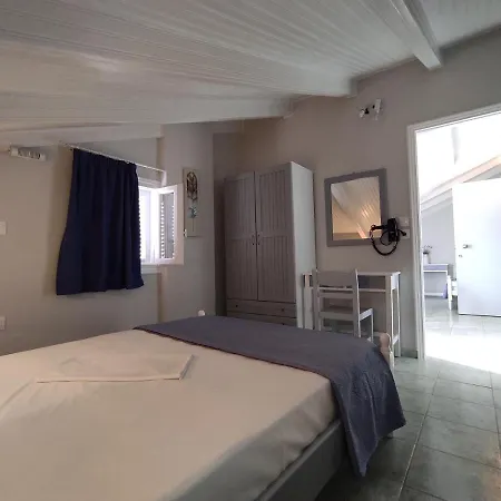 Venus Πανσιόν 3*